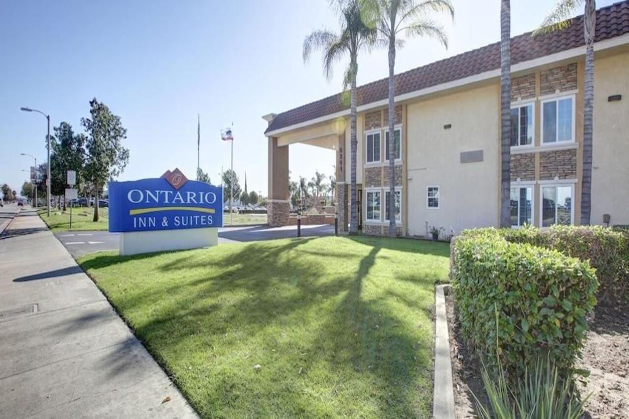 Ontario Inn & Suites Монклер Экстерьер фото