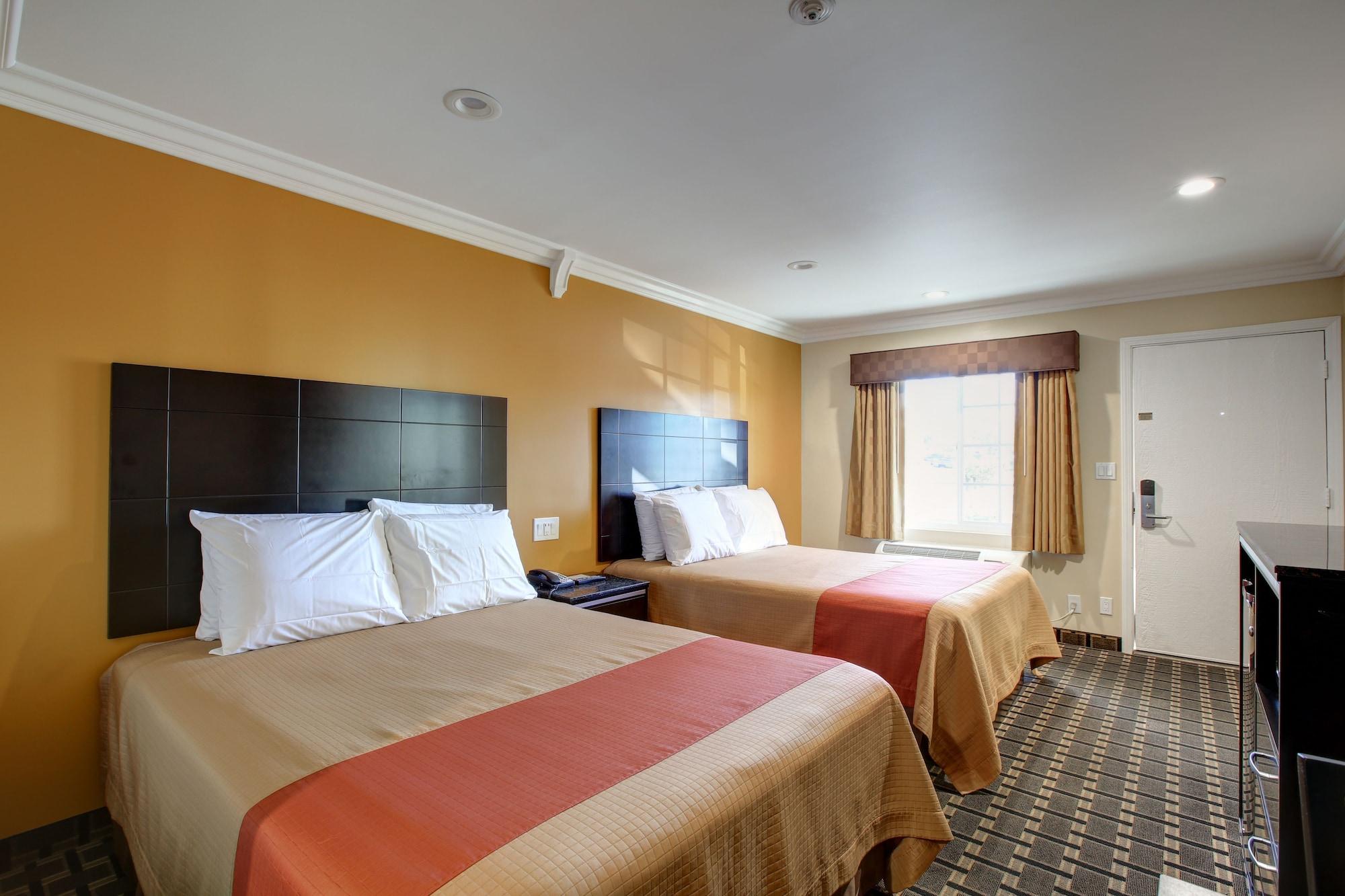 Ontario Inn & Suites Монклер Экстерьер фото